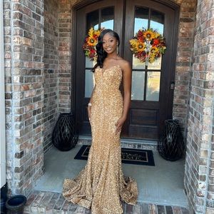 Meet your Posher, Mahari